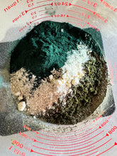 Load image into Gallery viewer, DETOXIFYING MATCHA CLAY MASK POWDER